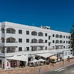 Pierre & Ros Ibiza *
