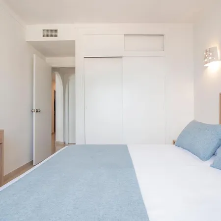 Pierre & Ros Ibiza *