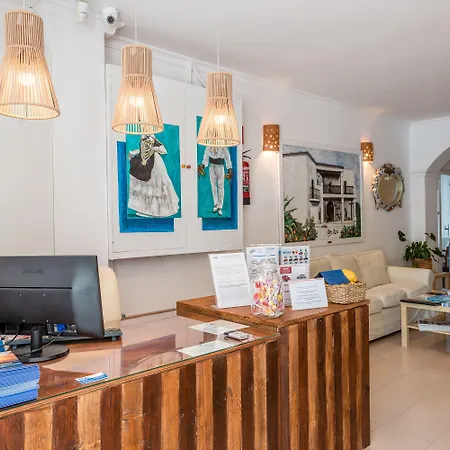 Pierre & Ros Ibiza Apartment *