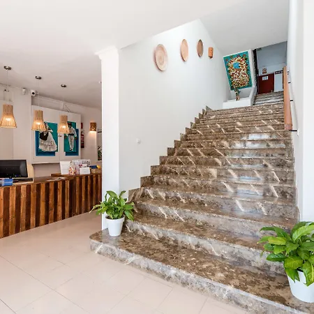 Pierre & Ros Ibiza *