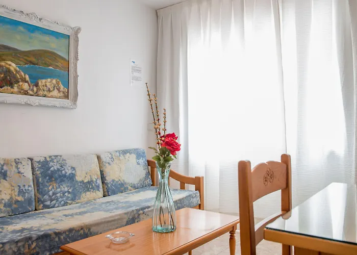 Pierre & Ros Ibiza * 圣埃乌拉利亚